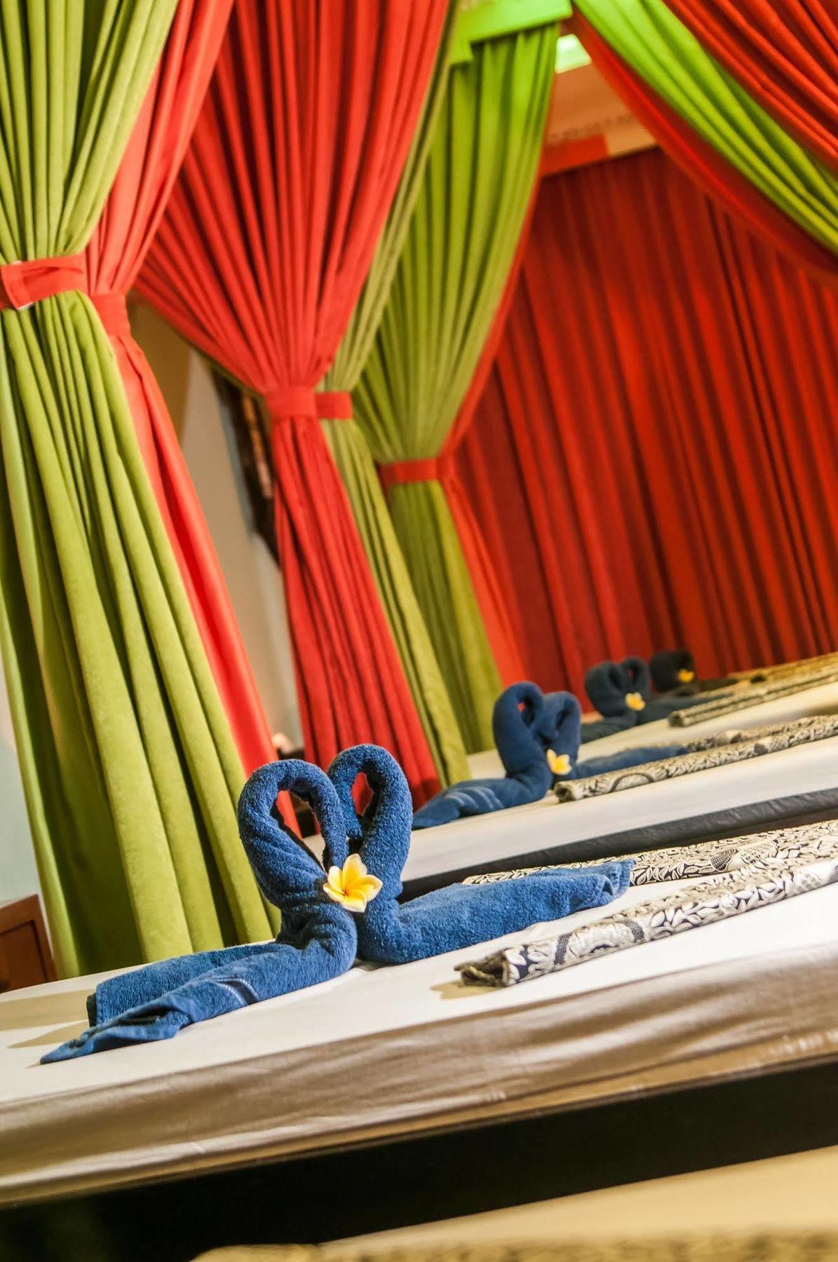 Hotel Bounty Kuta クタ エクステリア 写真
